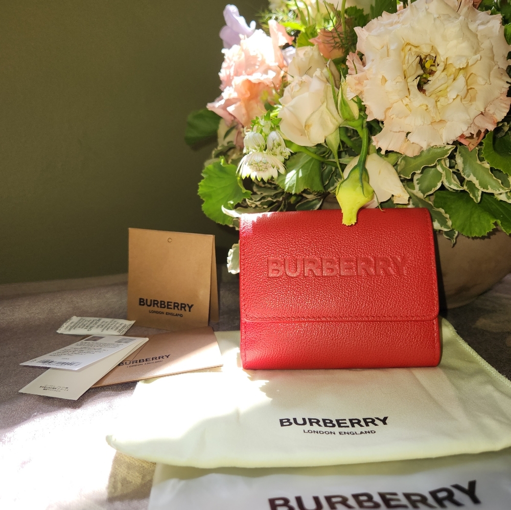 NWT Burberry wallet!